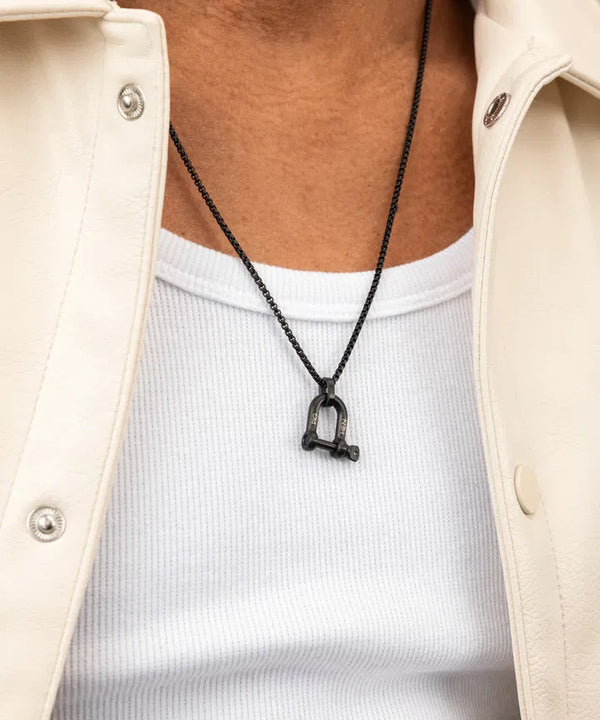 Pig & Hen - Necklace 'D-shackle'