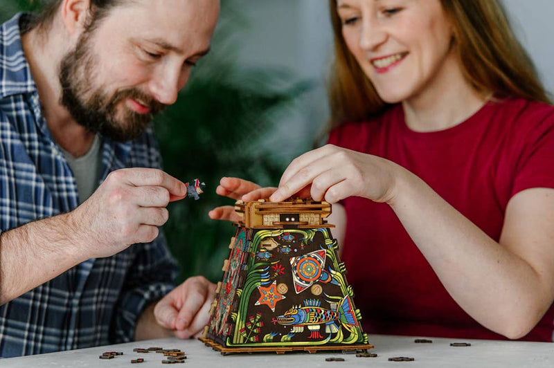 Cluebox - puzzel De Zonpiramide