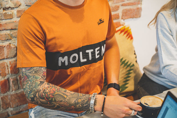The Vandal - "MOLTENI" Premium T-Shirt